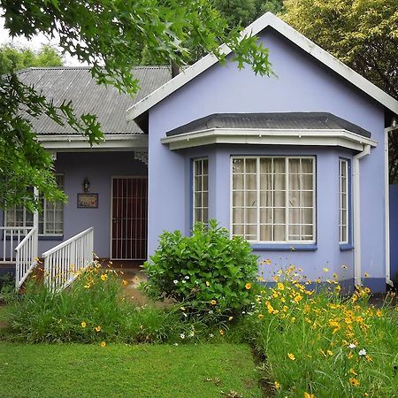 Lilac Lodge-Purple House Вінтертон Номер фото